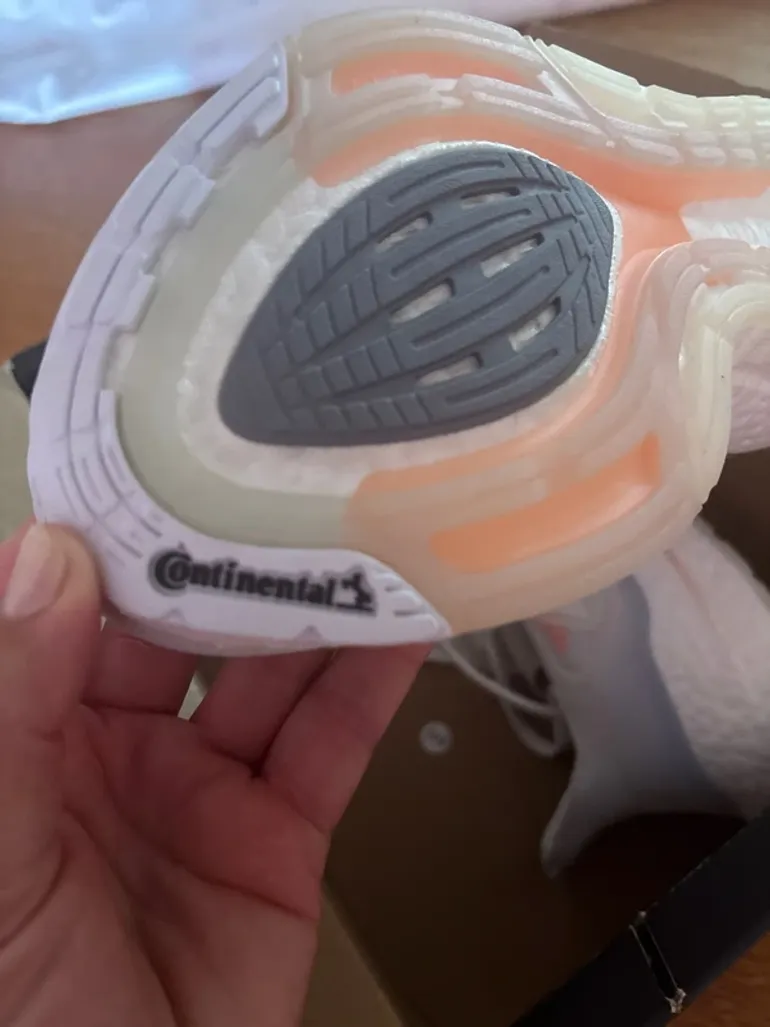 Käytetty Adidas Ultraboost bike — kuva 5 / 10