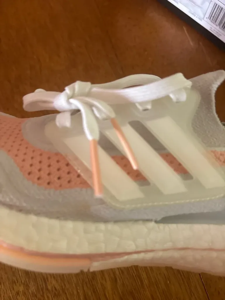 Käytetty Adidas Ultraboost bike — kuva 9 / 10