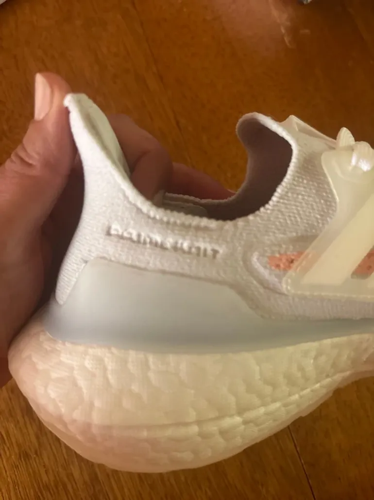 Käytetty Adidas Ultraboost bike — kuva 10 / 10
