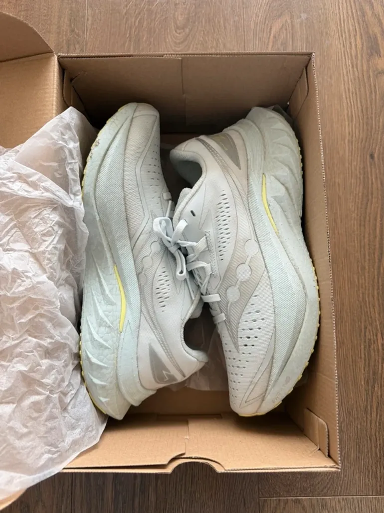 Tweedehands Saucony Endorphin Speed 4 bike — afbeelding 2 van 2