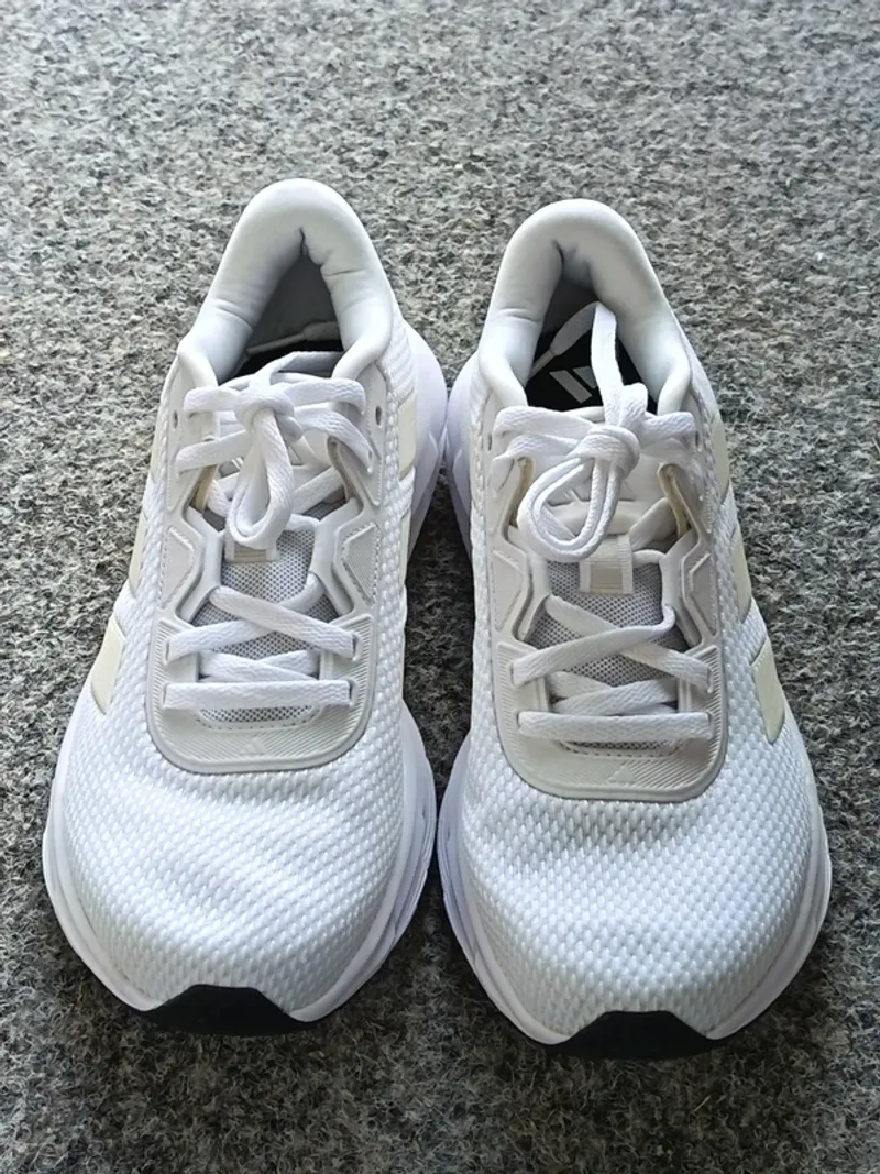 Brugt Adidas Galaxy Running Shoes