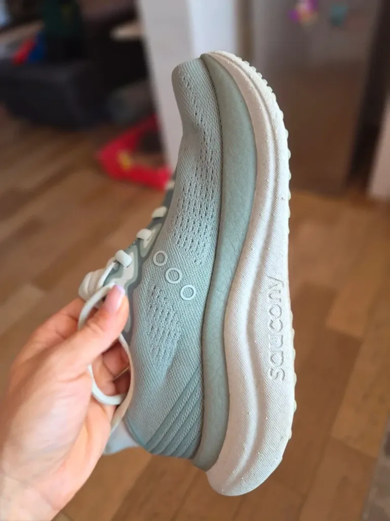 Used Saucony Triumph 23 bike — image 3 of 6