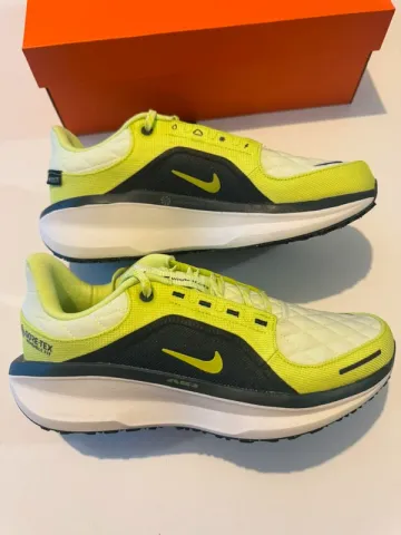 Used Hyper Air Winflo 11 GTX Running Shoes