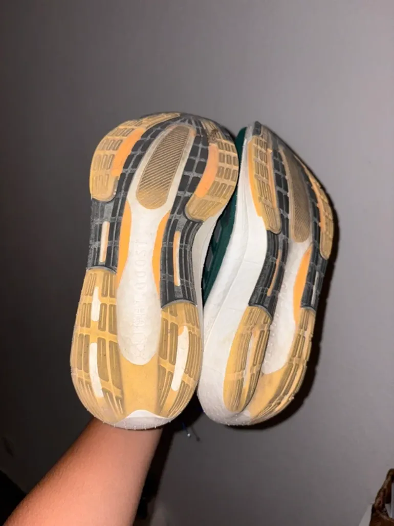 Käytetty Adidas Ultra Boost bike — kuva 3 / 3