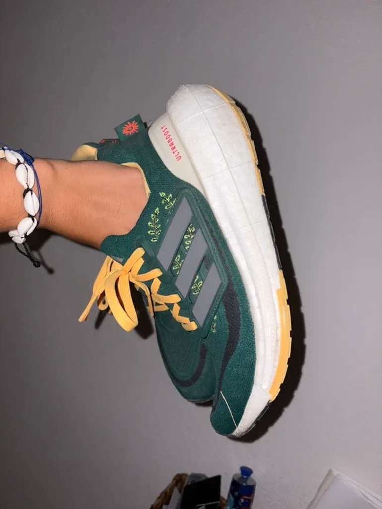 Käytetty Adidas Ultra Boost bike — kuva 2 / 3