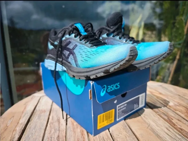 Gebrauchtes Mizuno Asics Running Fitness Shoes bike — Bild 2 von 6