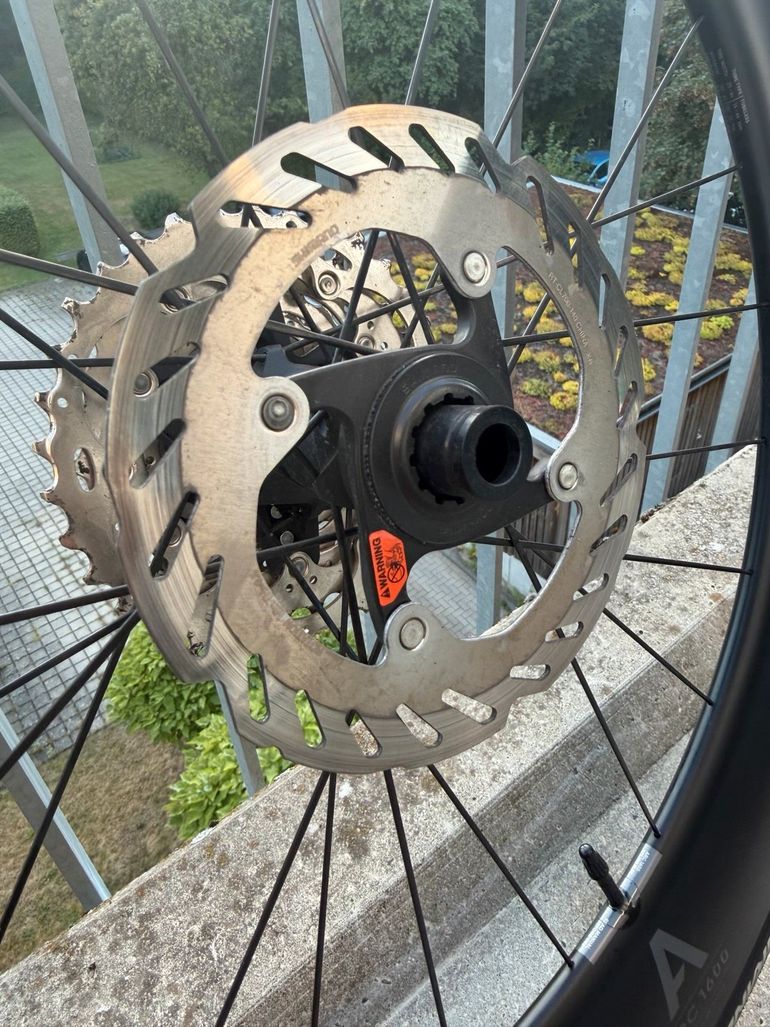 Używany Continental ARC 1600 Spline bike — zdjęcie 3 z 7