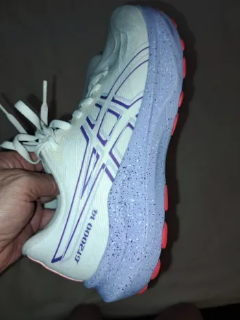Used Asics GT-2000 Tokio bike — image 1 of 2