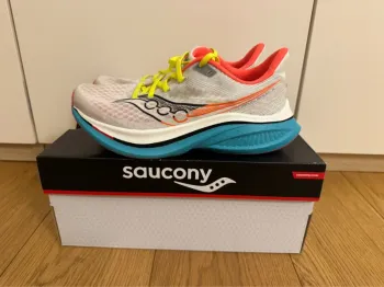 Tweedehands Saucony Endorphin Speed 5 bike — afbeelding 1 van 6