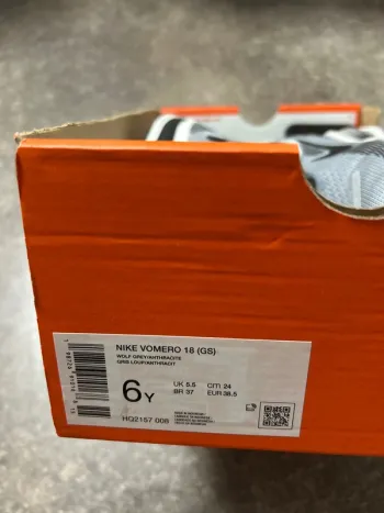Tweedehands Nike Vomero 18 bike — afbeelding 6 van 7