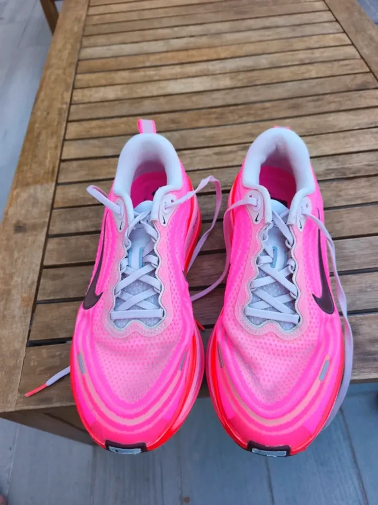 Tweedehands Nike Vomero plus bike — afbeelding 2 van 4