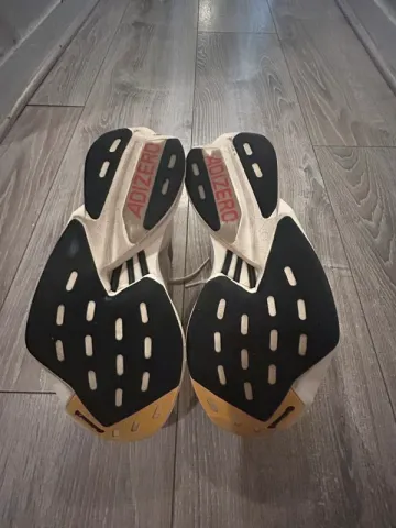 Used Adidas Adizero Adios Pro 3 bike — image 4 of 6