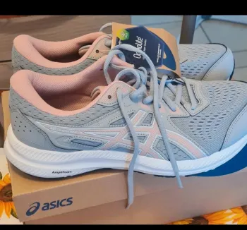 Gebrauchtes Asics Running Shoes bike — Bild 1 von 2
