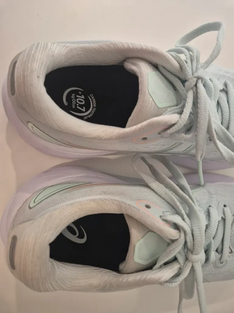 Used Premium Gel-Kayano 30 bike — image 8 of 10