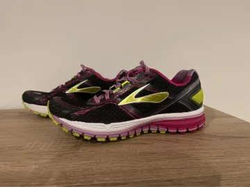 Použité Brooks Laufschuhe Running Shoes