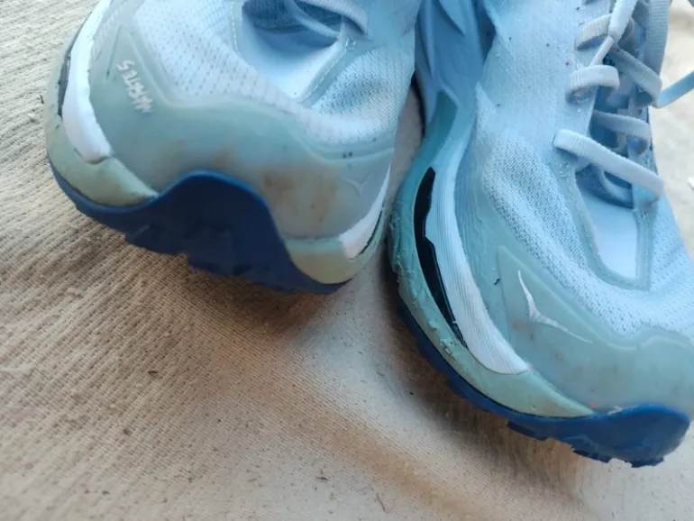 Used Hoka Mafate 5 bike — image 8 of 13