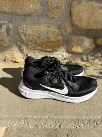Used Nike Air Zoom Structure 24 Running Shoes
