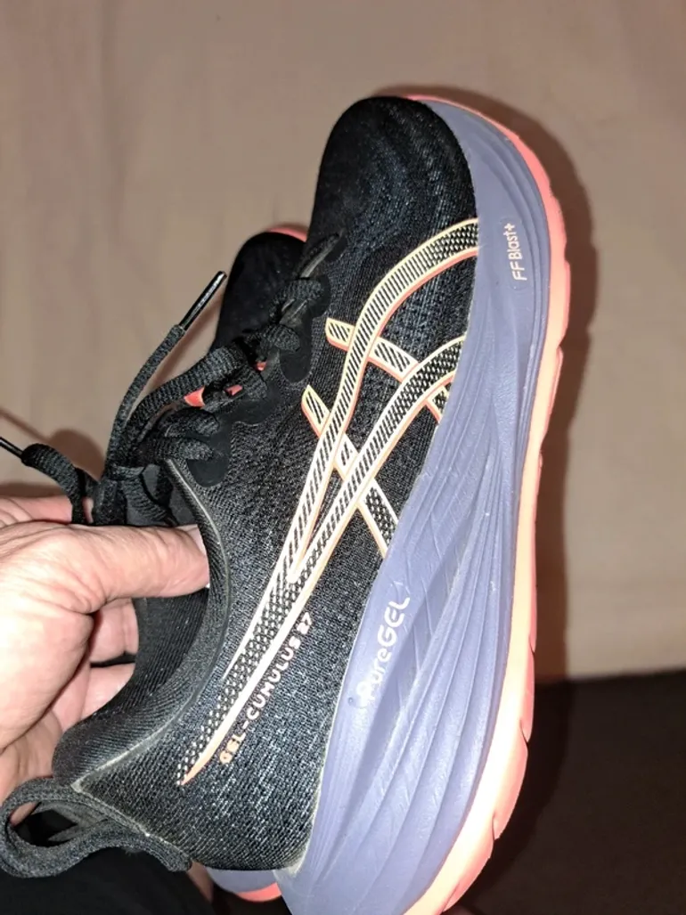 Used Asics Cumulus 27 bike — image 3 of 6