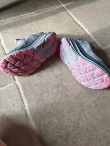 Hoka Clifton 9 bike usato — immagine 3 di 4