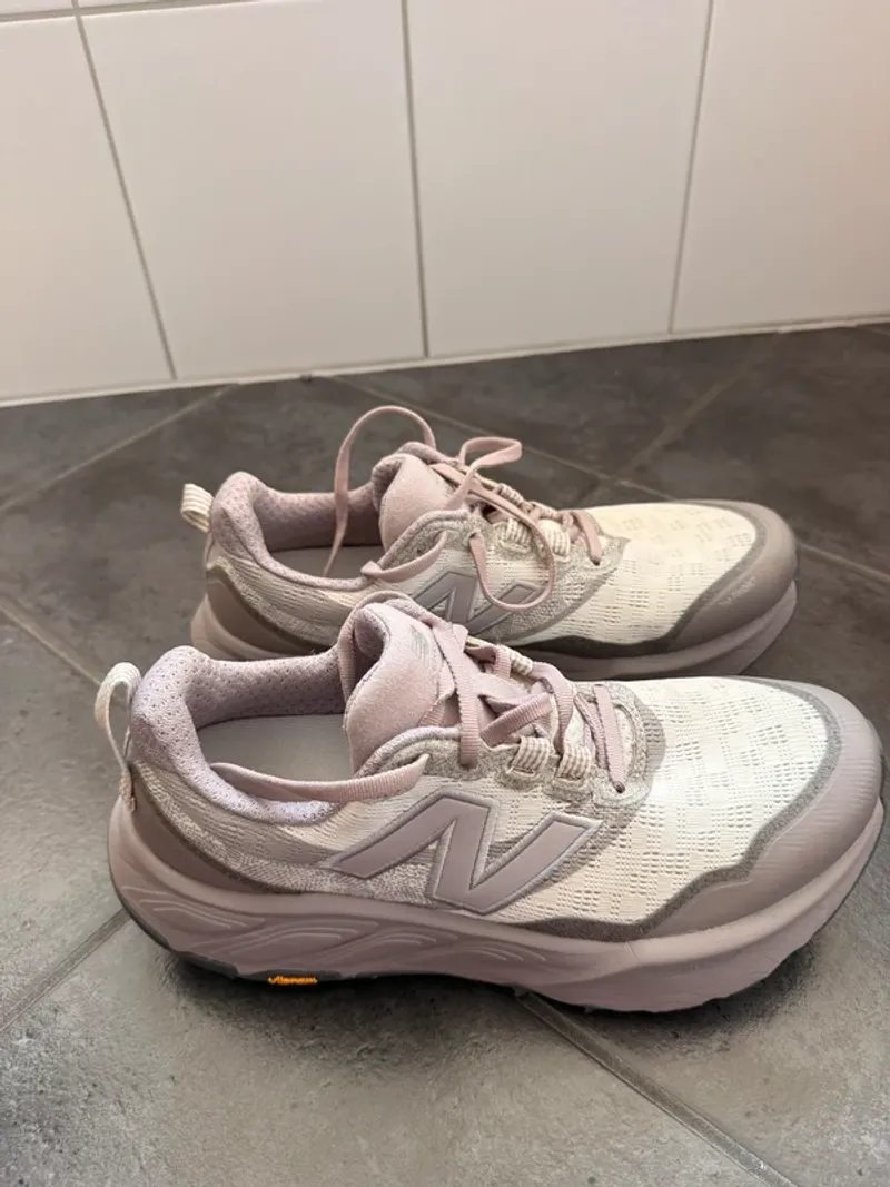 Used New Balance Fresh Foam X Hierro v9 Running Shoes