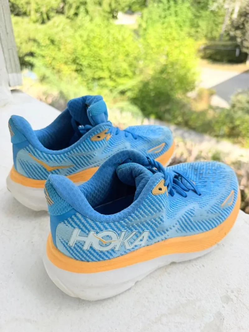Used Orange Clifton 9 Running Shoes