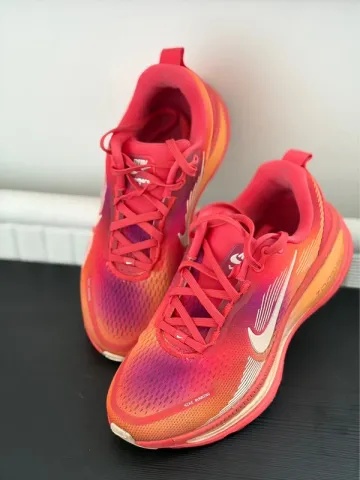 Tweedehands Nike Vomero 18 SE 2025 Running Shoes
