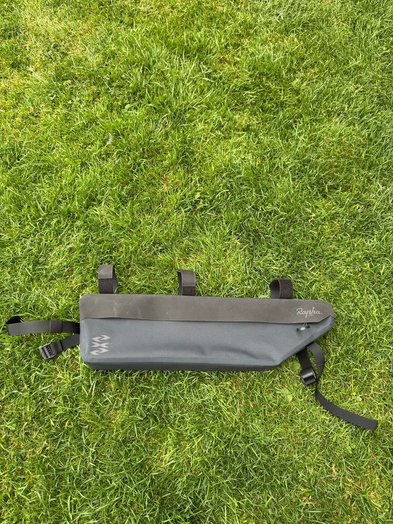Brugt Rapha Explore Frame Bag 2025 bike — billede 2 af 3