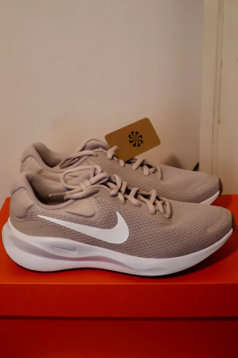 Tweedehands Nike Revolution 7 bike — afbeelding 2 van 5