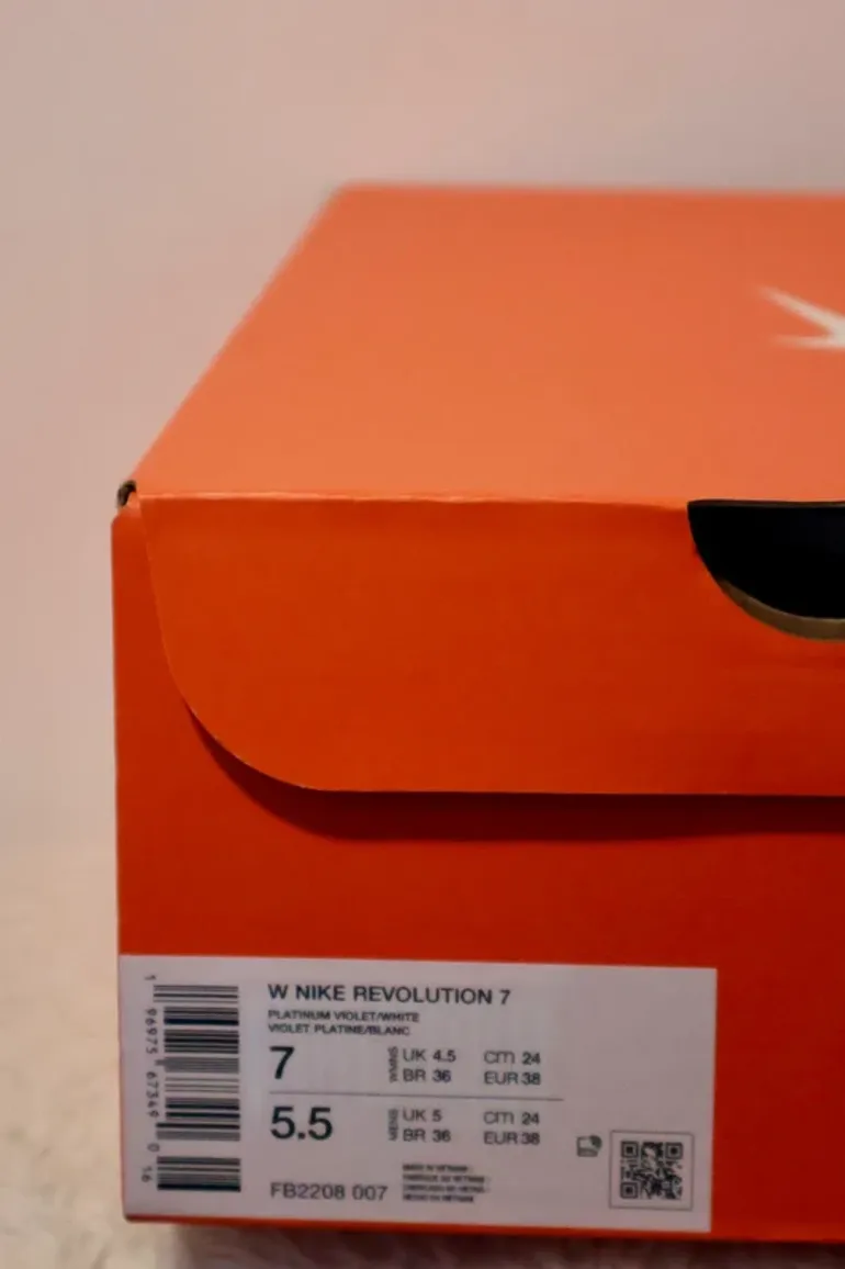 Tweedehands Nike Revolution 7 bike — afbeelding 4 van 5