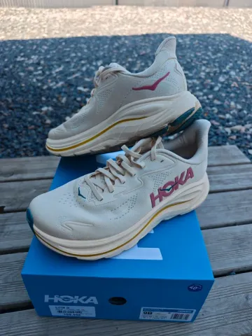 Hoka Clifton 10 bike usato — immagine 4 di 6
