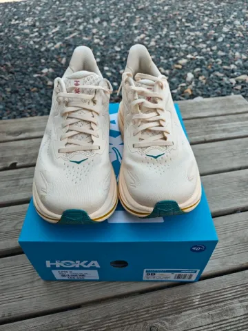 Hoka Clifton 10 bike usato — immagine 1 di 6