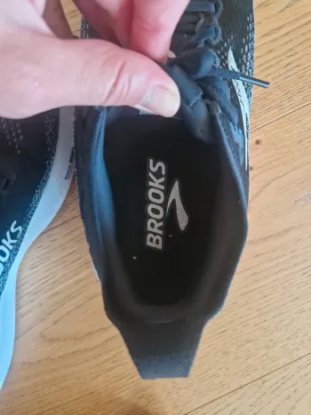 Used Brooks Adrenaline 25 GTS bike — image 3 of 5