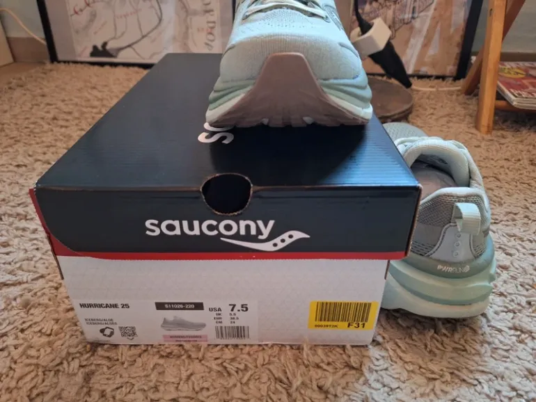 Used Saucony Hurricane 25 bike — image 3 of 5