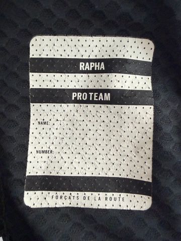 Tweedehands Rapha Pro Team Aero Jersey 2022 bike — afbeelding 3 van 3