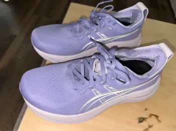 Asics Gel-Nimbus 28 bike d'occasion — image 4 sur 8