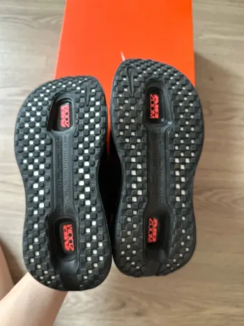Tweedehands Nike Vomero bike — afbeelding 3 van 6