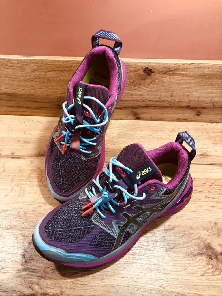 Used Asics Gel Terrain bike — image 2 of 12
