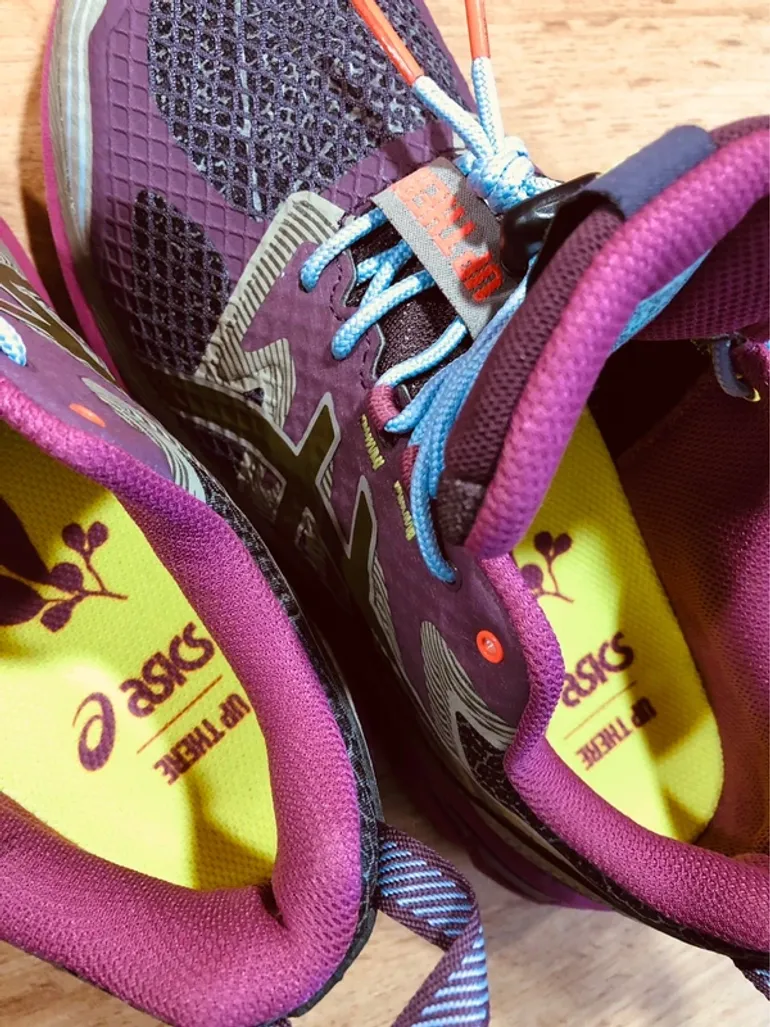 Used Asics Gel Terrain bike — image 7 of 12