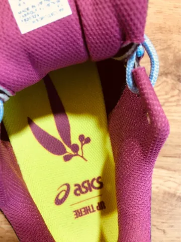 Used Asics Gel Terrain bike — image 6 of 12