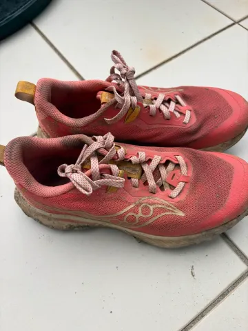 Used Saucony Peregrine 15 bike — image 2 of 3