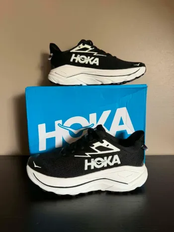 Used Hoka Challenger 8 bike — image 1 of 6