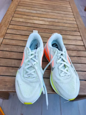 Brugt Nike Vomero 18 bike — billede 3 af 5