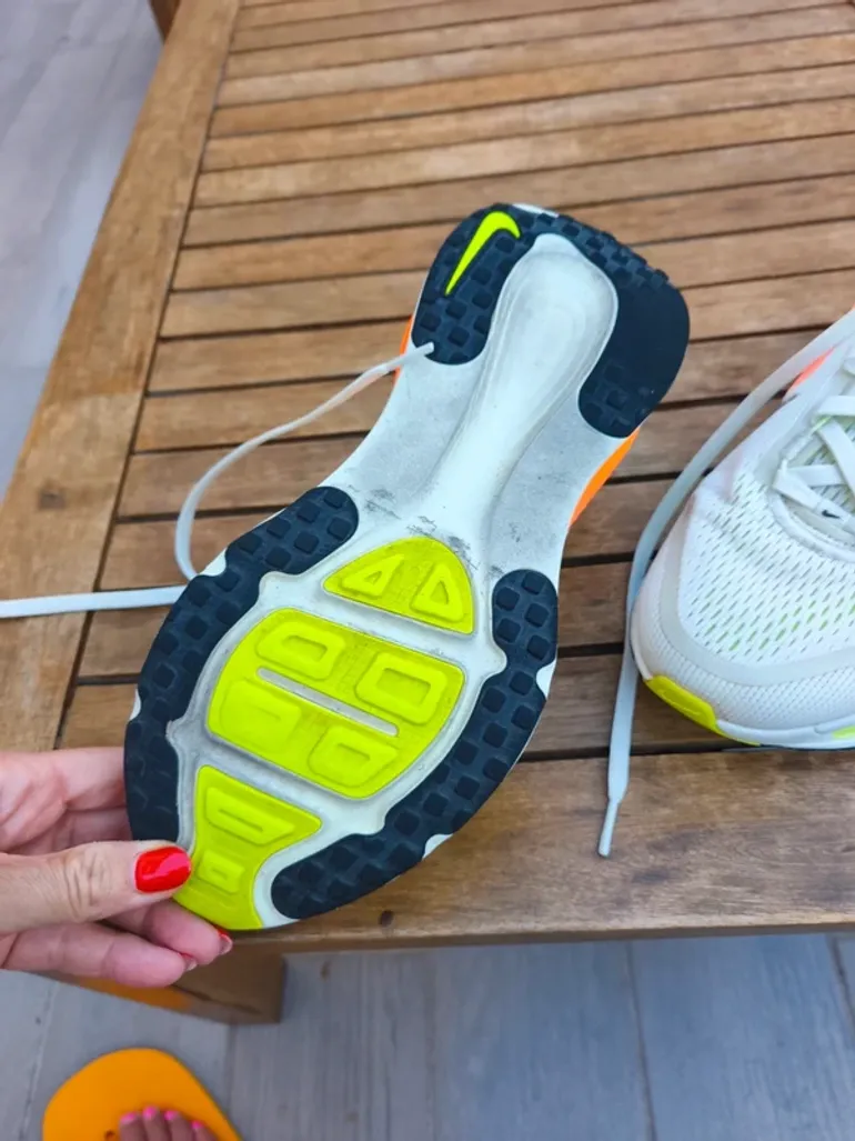 Tweedehands Nike Vomero 18 bike — afbeelding 4 van 5