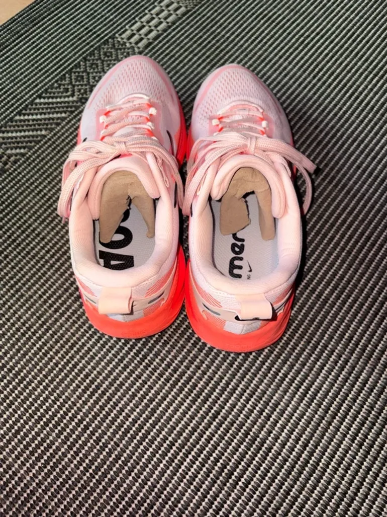 Tweedehands Nike Vomero 18 bike — afbeelding 4 van 6