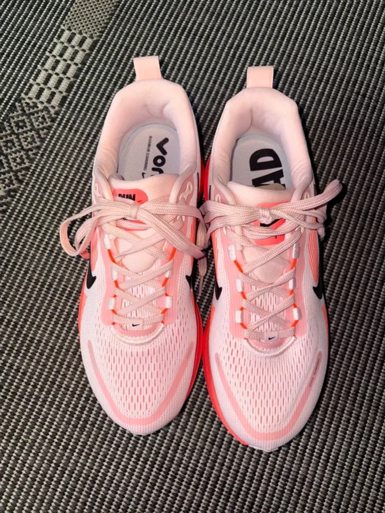 Tweedehands Nike Vomero 18 bike — afbeelding 3 van 6
