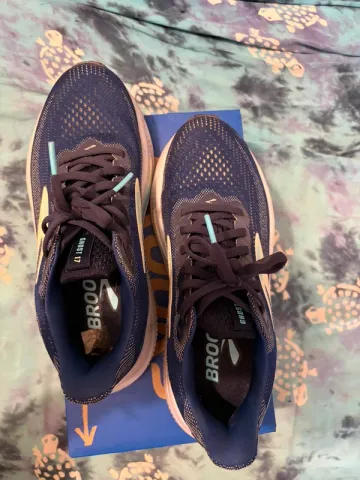 Used Brooks Ghost 17 bike — image 3 of 4