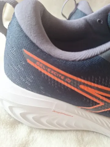 Used Asics Gel-Excite 10 bike — image 7 of 10