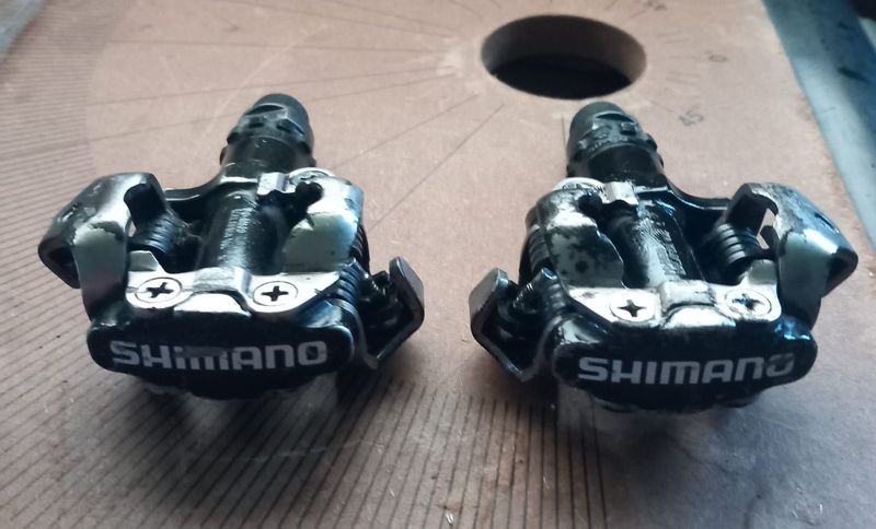 Tweedehands Shimano PD-M520 SPD Pedals 2022 Drivetrain & Pedals