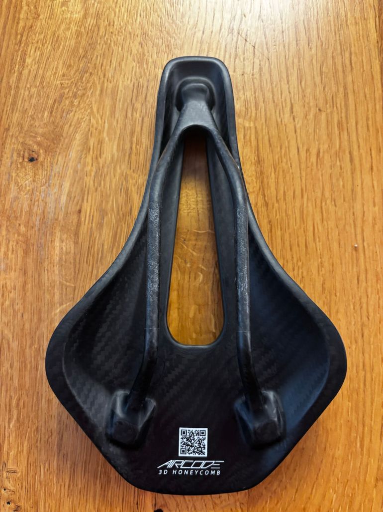 Używany Ryet Aircode Carbon Saddle bike — zdjęcie 6 z 6