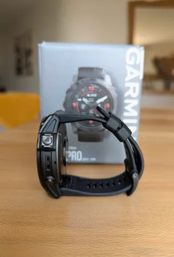 Used Garmin Epix Pro (Gen2) 51mm Sapphire bike — image 2 of 7